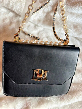 Badgley Mischka Black & Gold Shoulder Bag with Pearl Handle